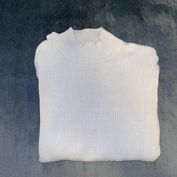 gray ribbed turtleneck - Picture 2 of 3